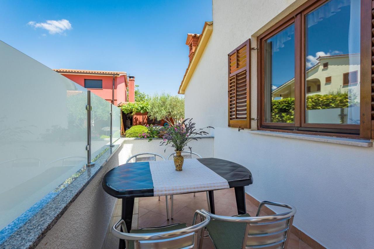 Apartman Mia Fažana Exterior foto